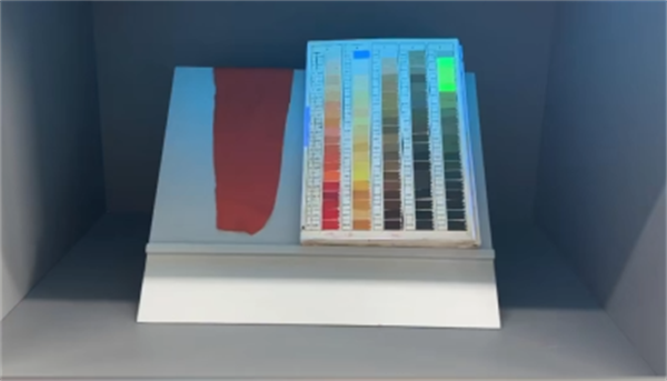 标准光源箱:视觉评估的标准化环境3